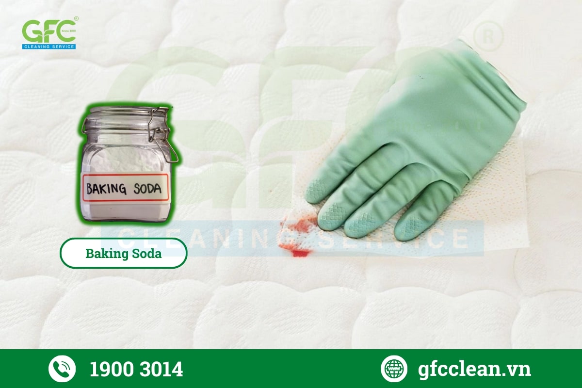 Baking soda có thể làm sạch được máu trên nệm mà không gây hại cho người dùng